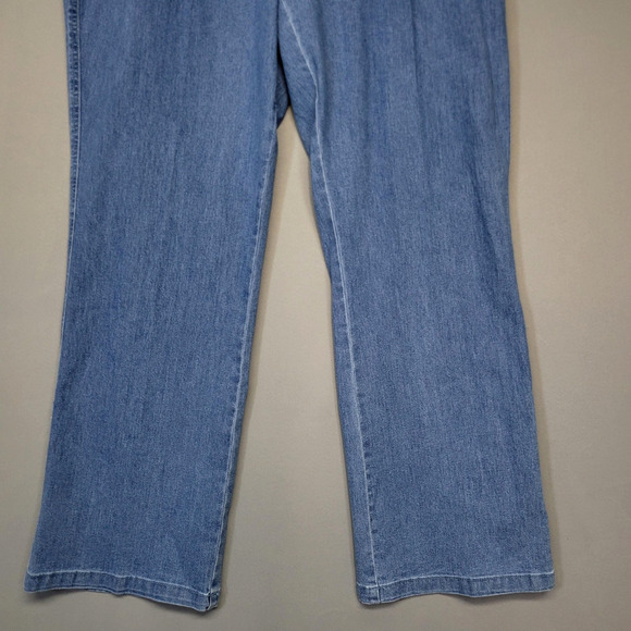 Real Size Jeans Womens XXL Light Blue Pull On Elastic Waist Straight Leg Stretch - Picture 7 of 15